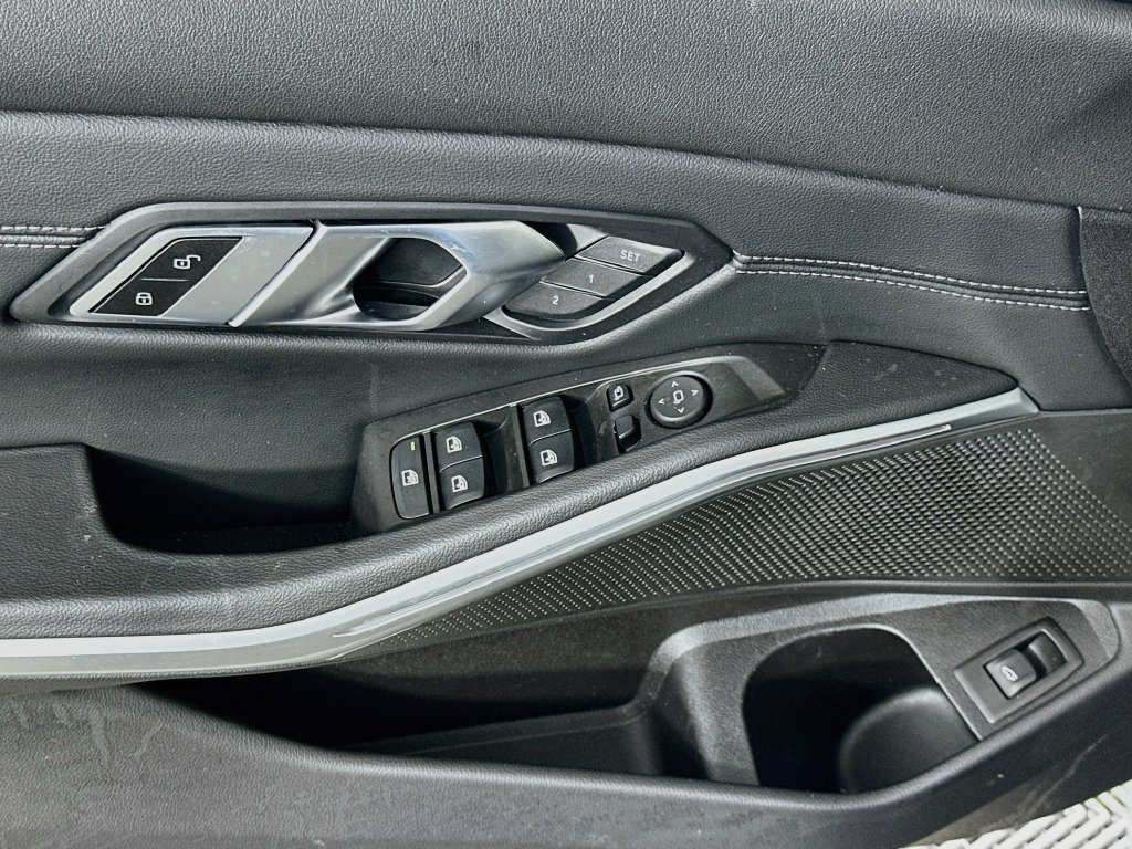 Used 2023 BMW M340i w/ Premium Package RWD image 18