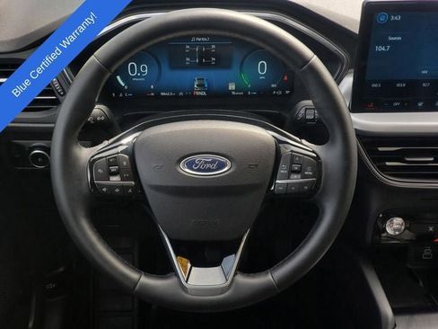 Certified 2025 Ford Escape Platinum AWD/4WD image 25