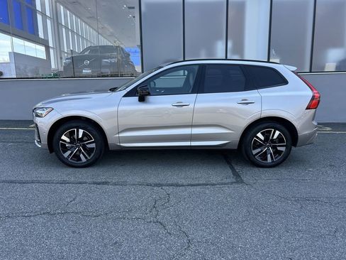 New 2026 Volvo XC60 B5 Plus w/ Climate Package image 5