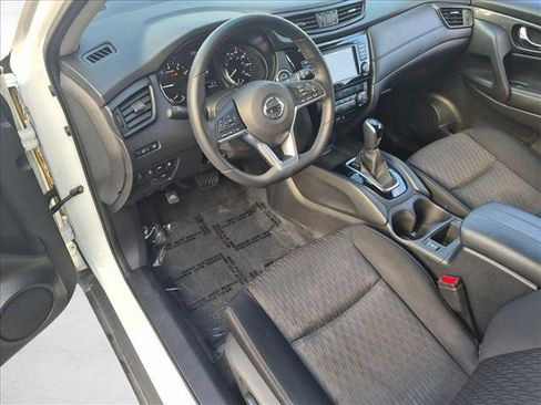 Used 2019 Nissan Rogue SV FWD image 9