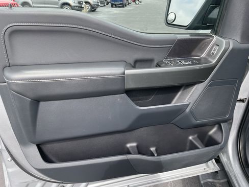 Used 2022 Ford F150 XLT w/ Equipment Group 301A Mid image 10