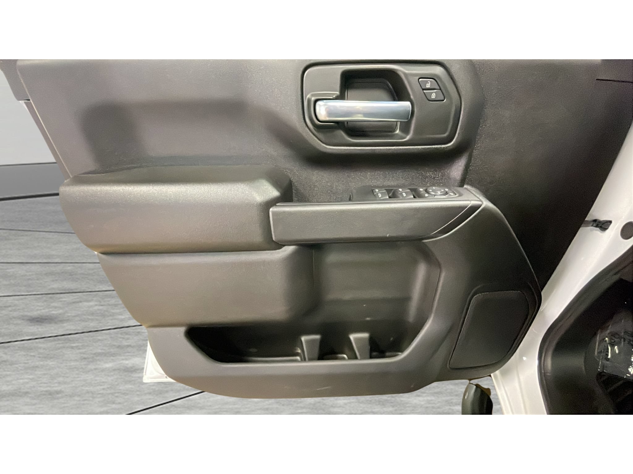Used 2026 Chevrolet Silverado 2500 Custom w/ Custom Value Package AWD/4WD image 8
