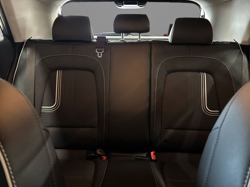 Certified 2023 Hyundai Venue Limited w/ Cargo Package image 16