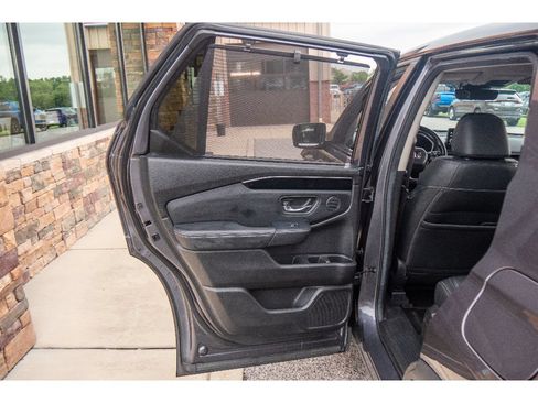 Used 2024 Honda Pilot EX-L image 17