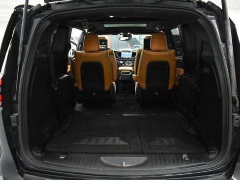 Used 2022 Chrysler Pacifica Pinnacle image 39