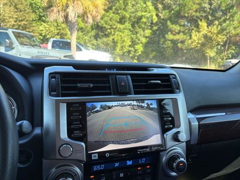Used 2020 Toyota 4Runner Limited image 18