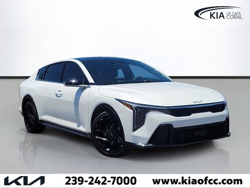Certified 2025 Kia K4 GT-Line Turbo FWD image 1