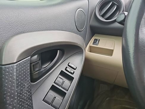 Used 2011 Toyota RAV4 Limited image 21