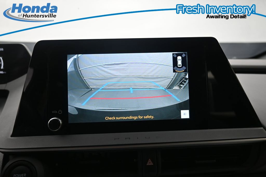 Used 2025 Toyota Prius LE FWD image 16