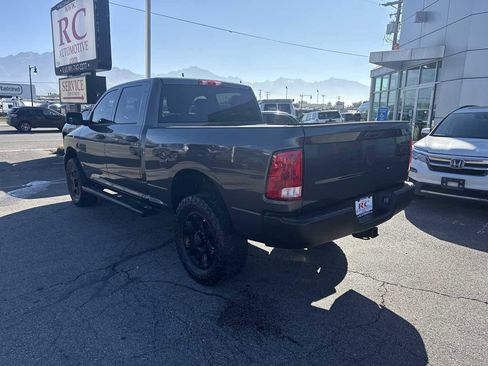 Used 2018 RAM 2500 Tradesman w/ Chrome Appearance Group image 8