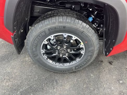 New 2025 Toyota Tundra SR5 image 13