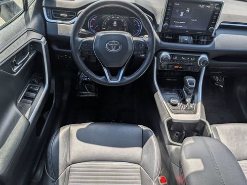 Used 2022 Toyota RAV4 XSE AWD/4WD image 11