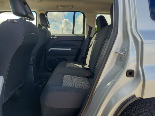 Used 2008 Jeep Patriot Sport FWD image 10