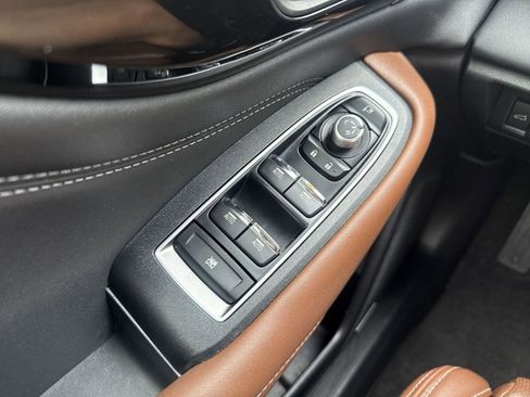 Used 2020 Subaru Outback Touring XT image 15