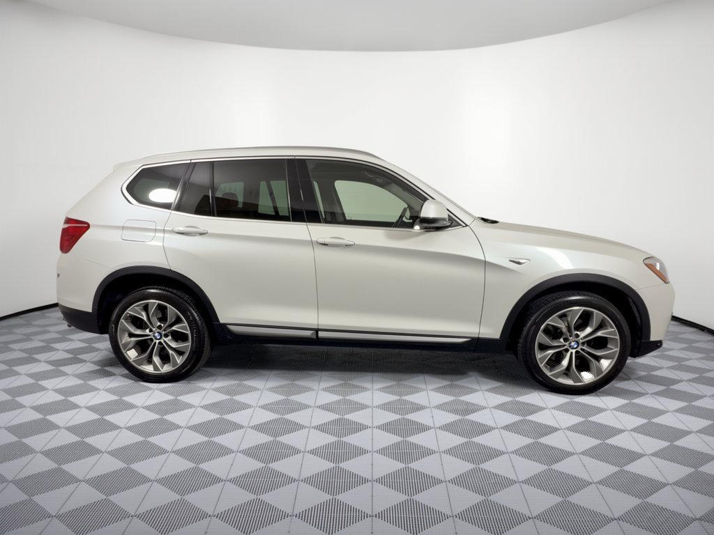 Used 2017 BMW X3 sDrive28i RWD image 8