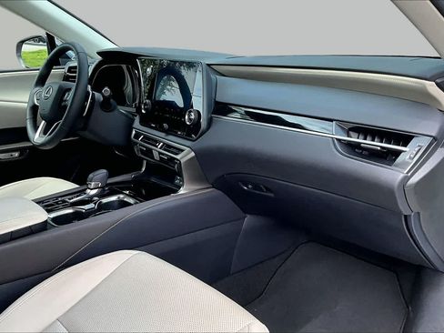 Used 2023 Lexus RX 350 FWD image 19