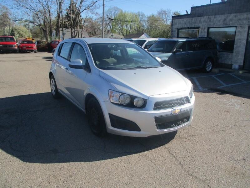 Used 2016 Chevrolet Sonic LS FWD image 1