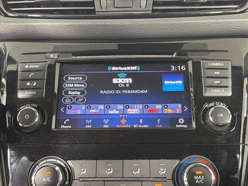 Used 2020 Nissan Rogue Sport S FWD image 28