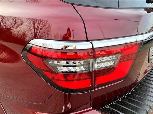 Used 2021 Nissan Armada Platinum w/ Captain's Chairs Package image 43
