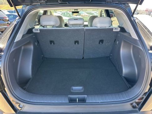 Used 2025 Hyundai Kona SEL image 18