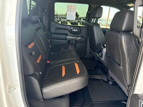 Used 2021 GMC Sierra 1500 AT4 w/ Technology Package AWD/4WD image 11