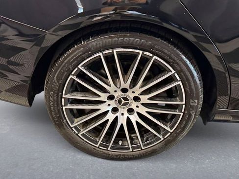 Used 2023 Mercedes-Benz C 300 4MATIC Sedan image 8