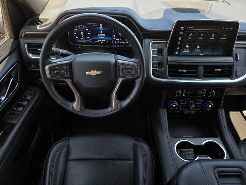 Used 2023 Chevrolet Tahoe High Country AWD/4WD image 7