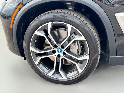 Used 2025 BMW X5 xDrive50e w/ Premium Package AWD/4WD image 43