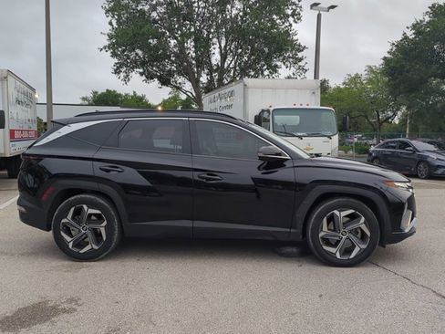 Used 2022 Hyundai Tucson Limited w/ Cargo Package image 4