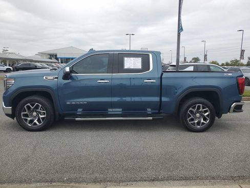 Used 2024 GMC Sierra 1500 SLT w/ X31 Off-Road Package AWD/4WD image 2