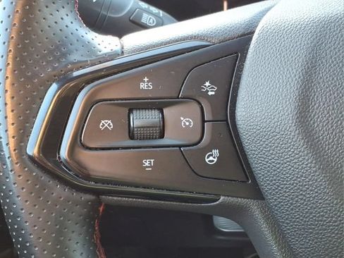 Used 2024 Chevrolet Trax RS w/ Driver Confidence Package FWD image 28
