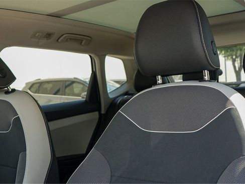 New 2025 Volkswagen Taos SE image 11