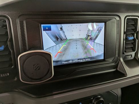 Used 2022 Ford Bronco Black Diamond image 26