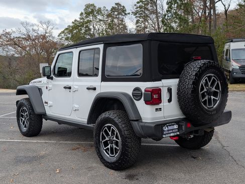 Used 2024 Jeep Wrangler Rubicon w/ Convenience Group image 7