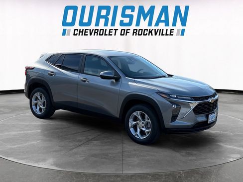 New 2026 Chevrolet Trax LS FWD image 1