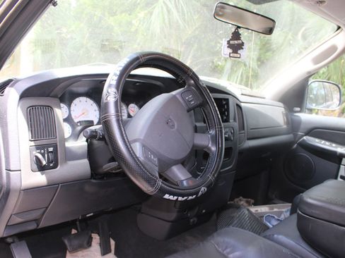 Used 2004 Dodge Ram 1500 Truck SLT w/ Quad Cab Value Group RWD image 4