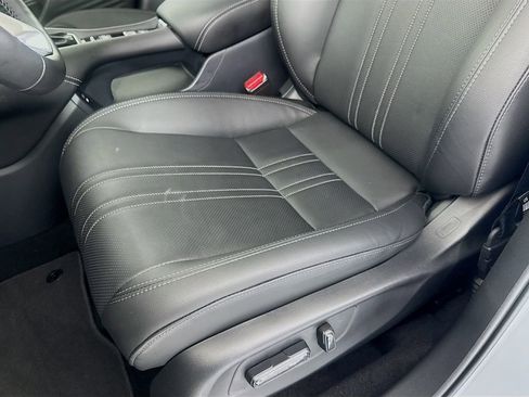 Certified 2026 Honda HR-V EX-L image 22