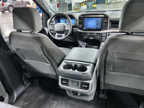 Used 2025 Ford F150 Lightning XLT AWD/4WD image 21
