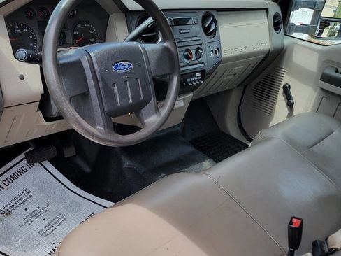 Used 2008 Ford F350 2WD Regular Cab DRW Super Duty image 10