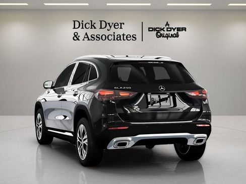 Used 2026 Mercedes-Benz GLA 250 image 22