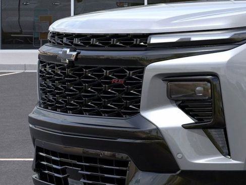 New 2026 Chevrolet Traverse RS w/ LPO, Floor Liner Package FWD image 13