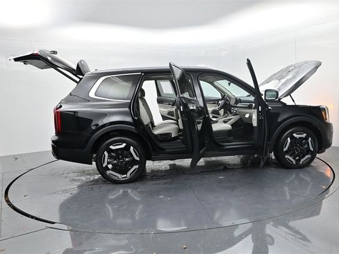New 2025 Kia Telluride S image 54