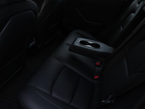 Used 2023 Tesla Model 3 Standard Range image 15