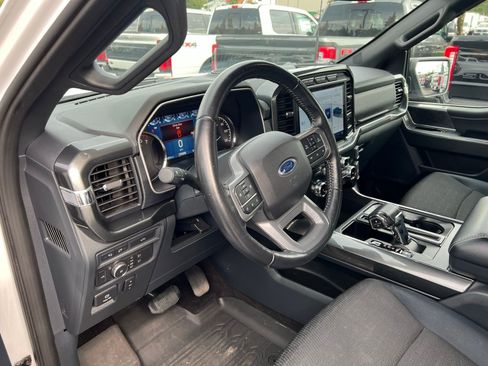 Used 2022 Ford F150 XLT w/ Equipment Group 302A High image 11