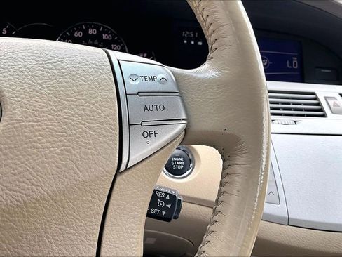 Used 2007 Toyota Avalon Limited image 11