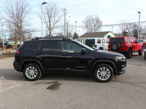 Used 2022 Jeep Cherokee Latitude Lux w/ Sun & Sound Group image 14