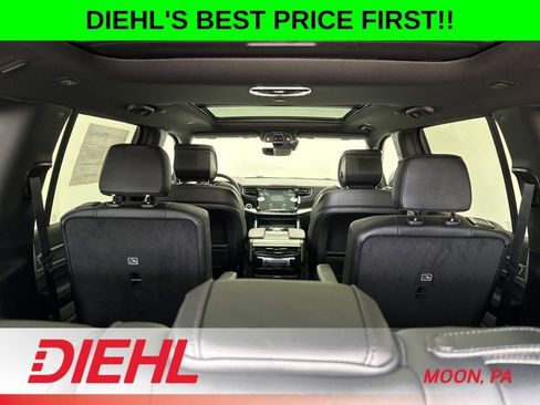 New 2026 Jeep Grand Wagoneer Limited AWD/4WD image 12