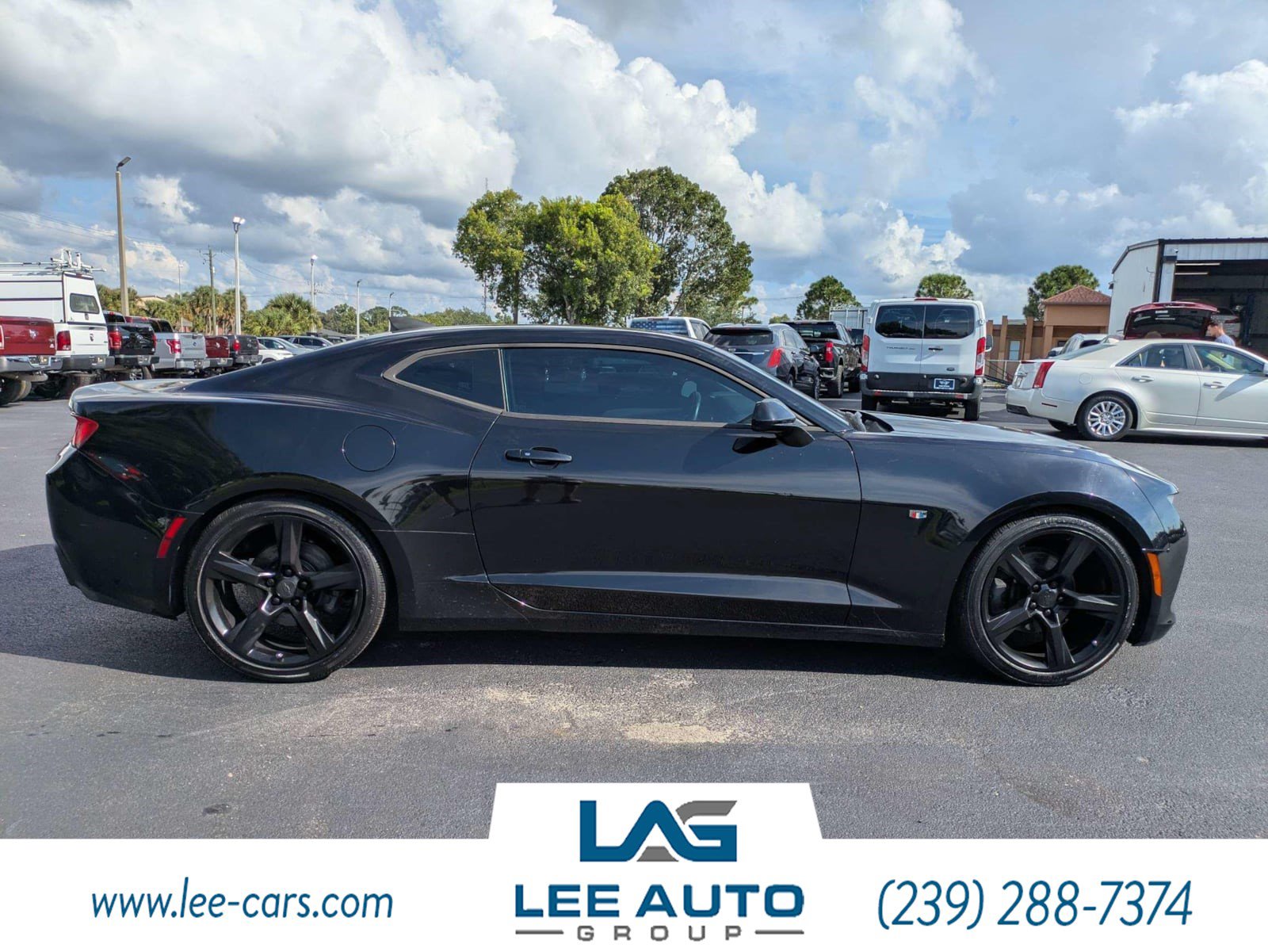 Used 2018 Chevrolet Camaro LT RWD image 2