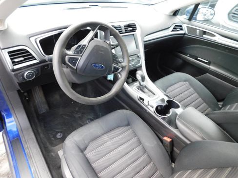Used 2016 Ford Fusion SE FWD image 25