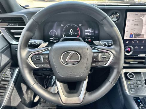 Used 2025 Lexus GX 550 AWD/4WD image 21